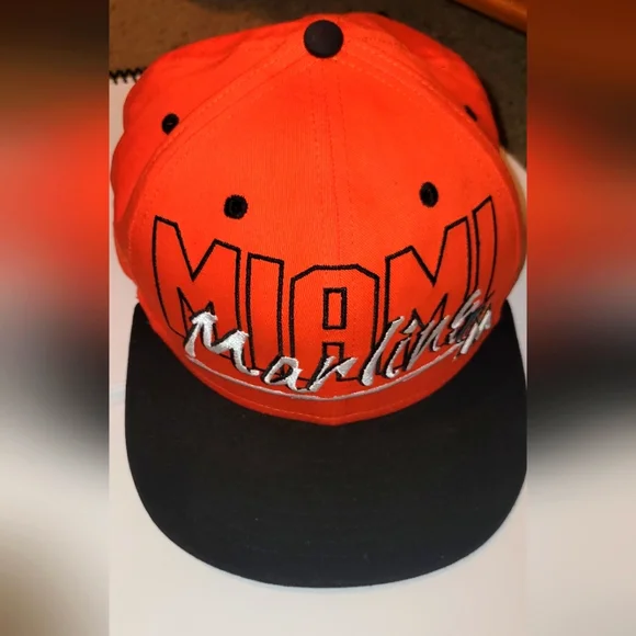 Retro style New Era Miami Hat - Picture 1 of 9